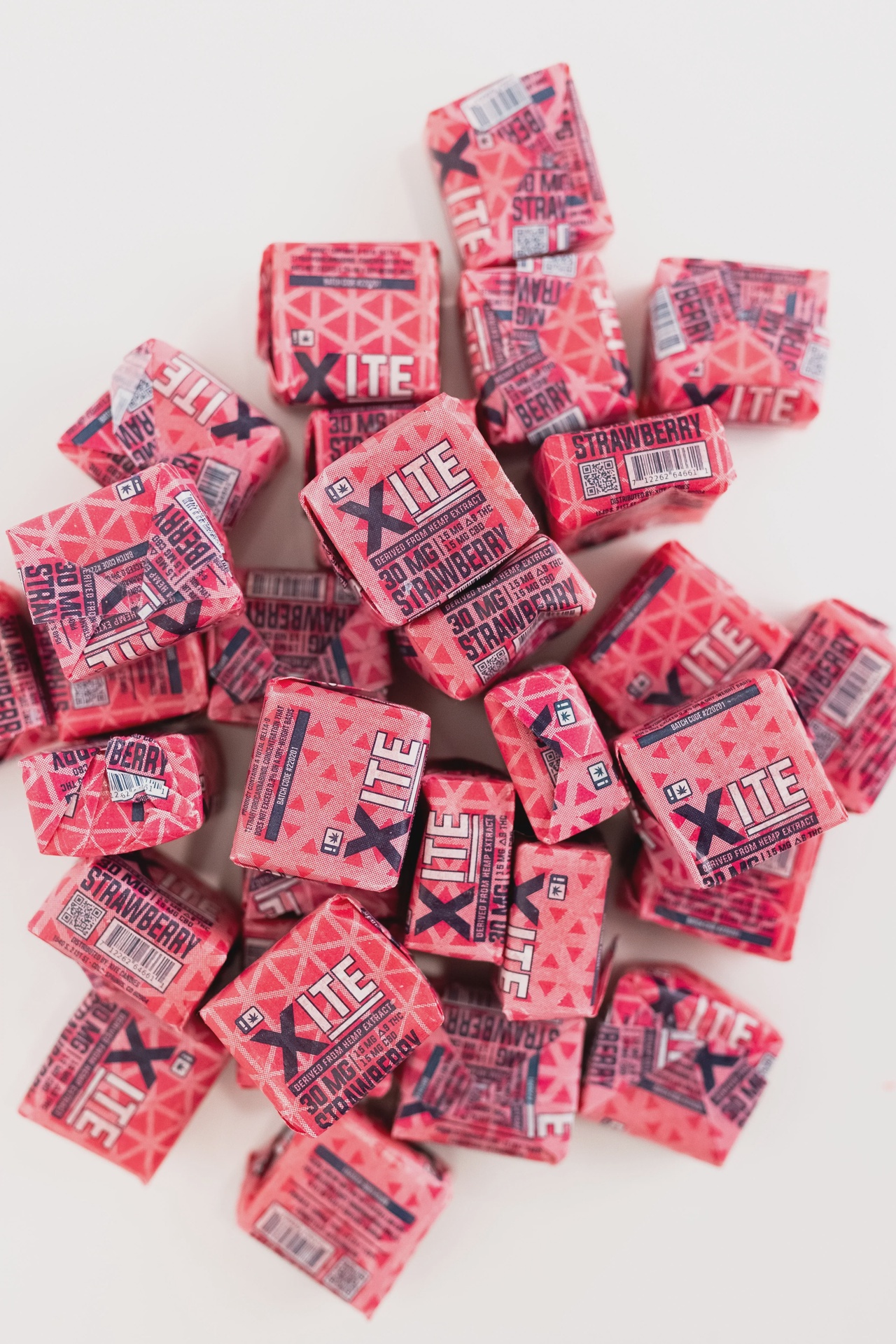 VARIETY 30MG THC *SOLD PER PIECE / STRAWBERRY CHEWS